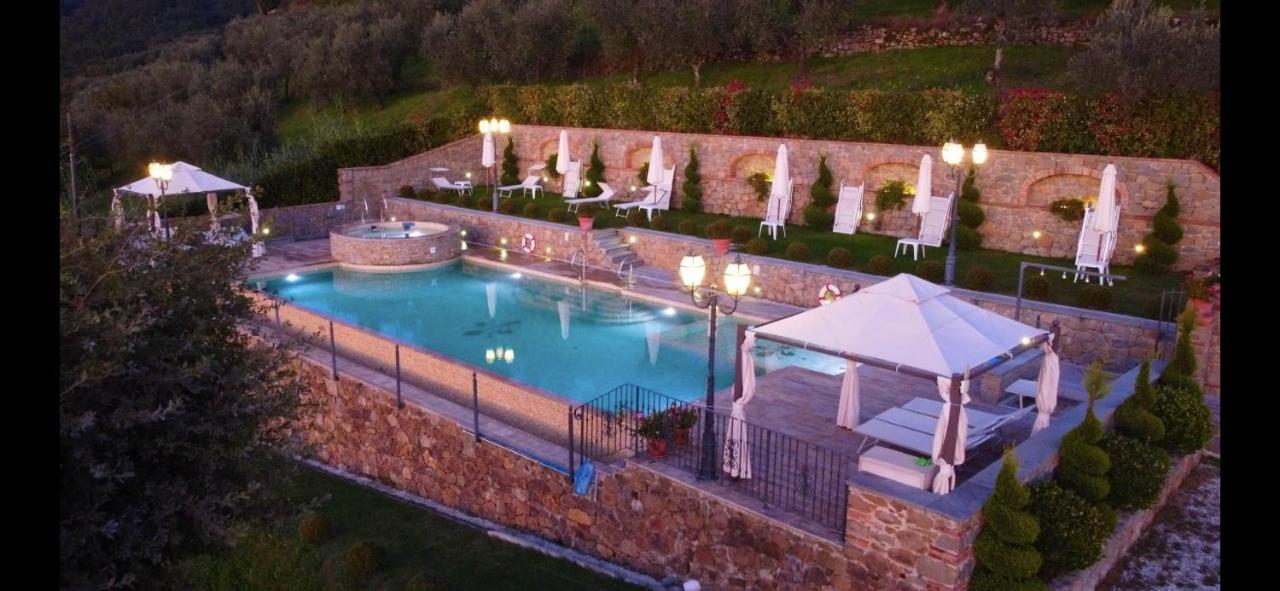 Borgo Dei Gigli Villa Lamporecchio Exteriör bild