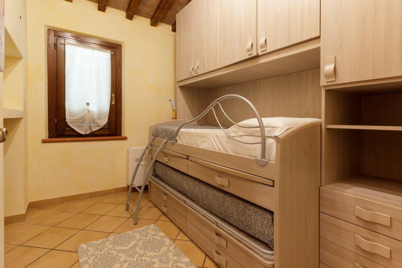 Borgo Dei Gigli Villa Lamporecchio Exteriör bild