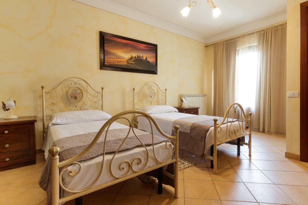 Borgo Dei Gigli Villa Lamporecchio Exteriör bild